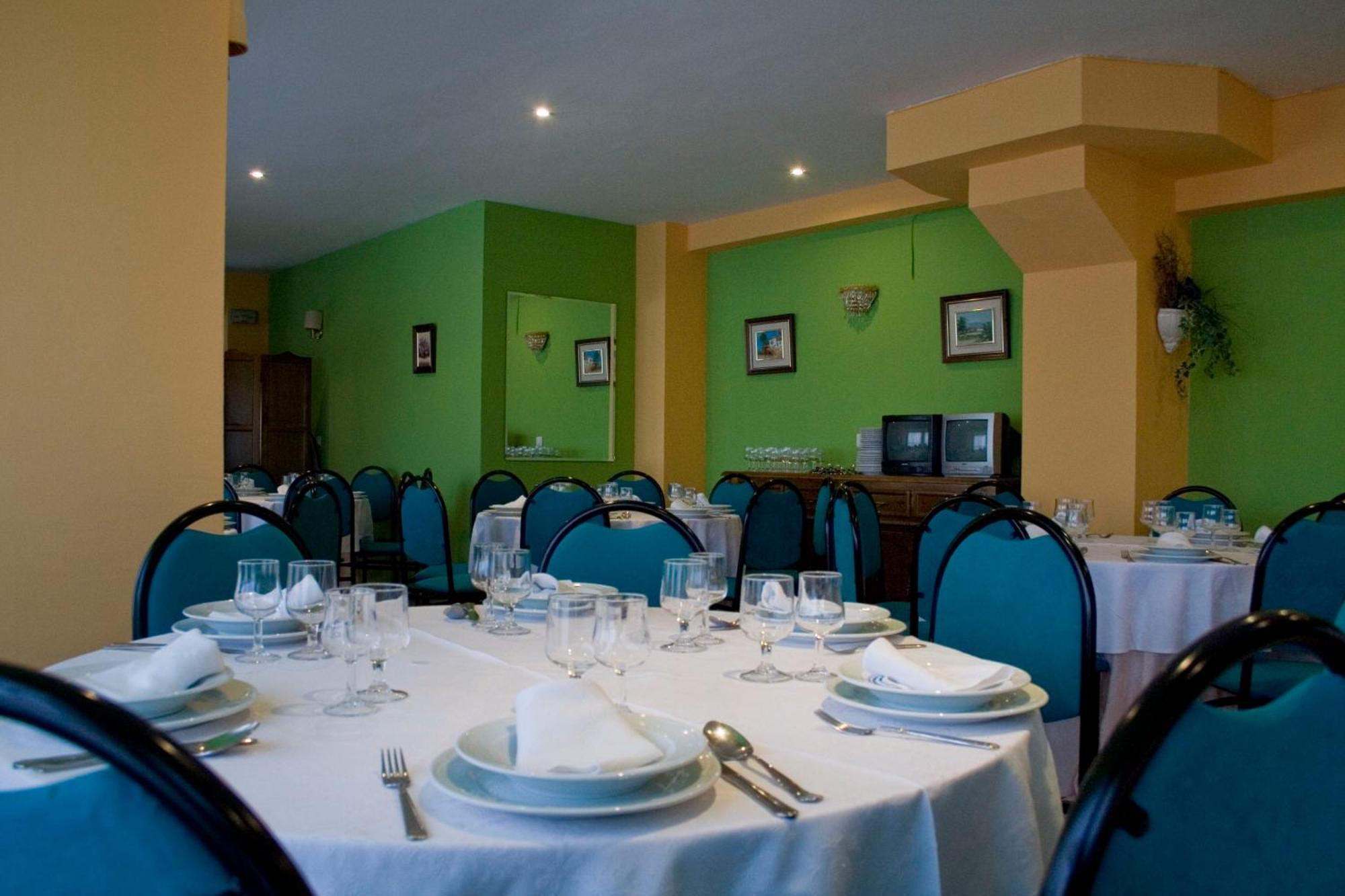Hotel Perales Talavera de la Reina Esterno foto