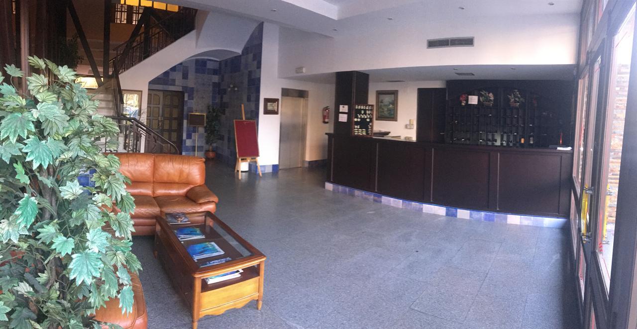 Hotel Perales Talavera de la Reina Esterno foto