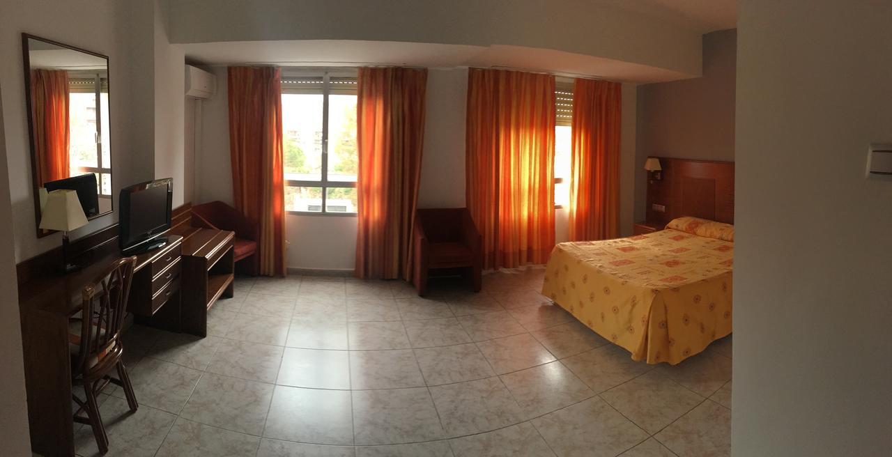 Hotel Perales Talavera de la Reina Esterno foto