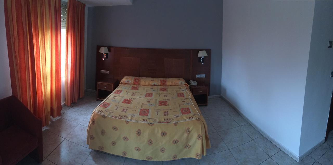Hotel Perales Talavera de la Reina Esterno foto
