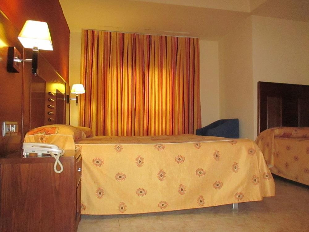 Hotel Perales Talavera de la Reina Esterno foto